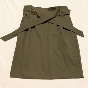 H&M Women's High Rise Skirt Size 6